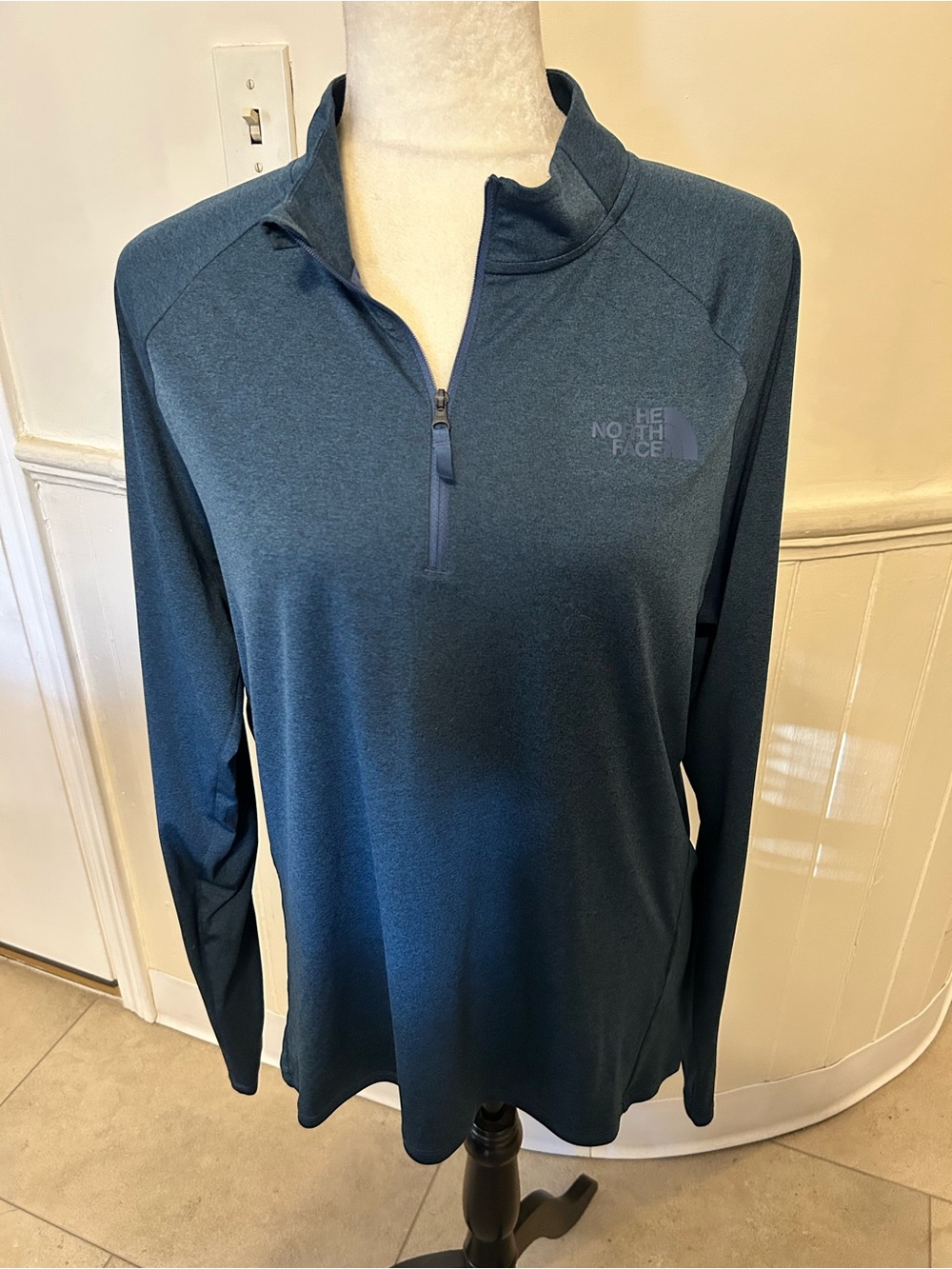 The North Face Men’s Wander 1/4 Zip Tonal Logo Pullover/Monterey Blue/L/ UPF 40+